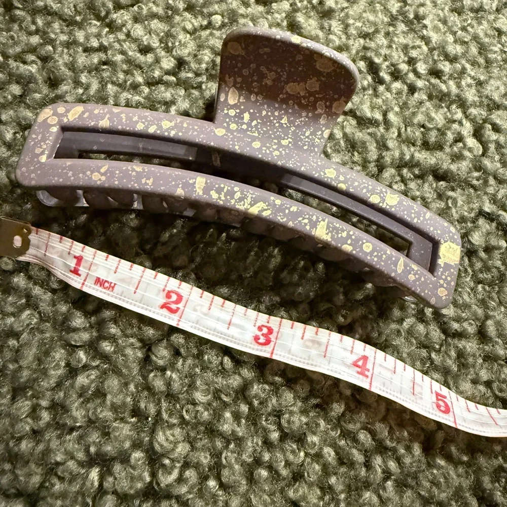 Gold flecks‎ splatter Claw Clip 5”